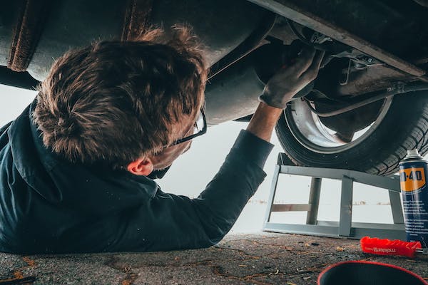 Les signes indiquant qu'il est temps de faire réparer votre voiture